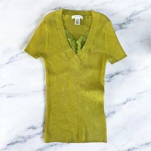 AUGUST SILK Chartreuse Green V Neck Top Size Medium